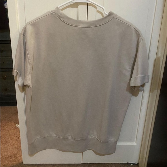 Top - Picture 2 of 2